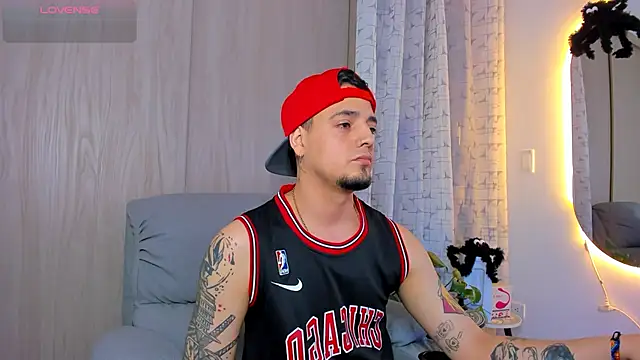 Snapshot of alejandro_calderon1 chatting on October 2025 12:13:01 AM alejandro calderon1 online show from October 2025 12:13:01 AM