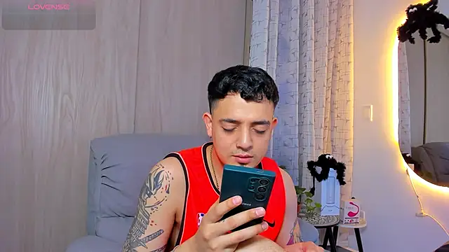 Snapshot of alejandro_calderon1 chatting on October 2025 02:35:01 AM alejandro calderon1 online show from October 2025 02:35:01 AM