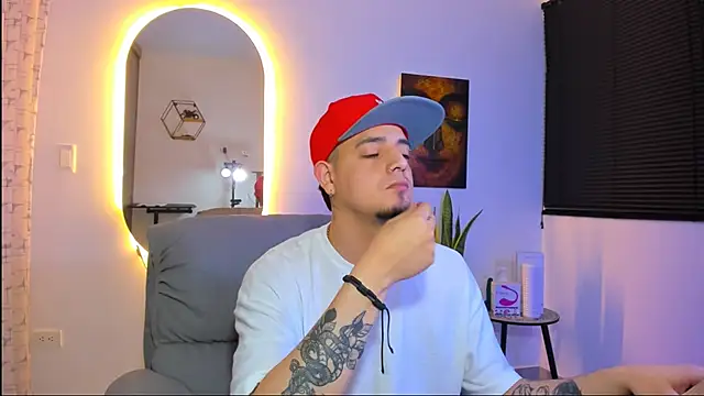 Snapshot of alejandro_calderon1 chatting on February 2026 05:55:02 AM alejandro calderon1 online show from February 2026 05:55:02 AM