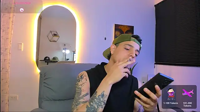 Snapshot of alejandro_calderon1 chatting on February 2026 06:26:01 AM alejandro calderon1 online show from February 2026 06:26:01 AM