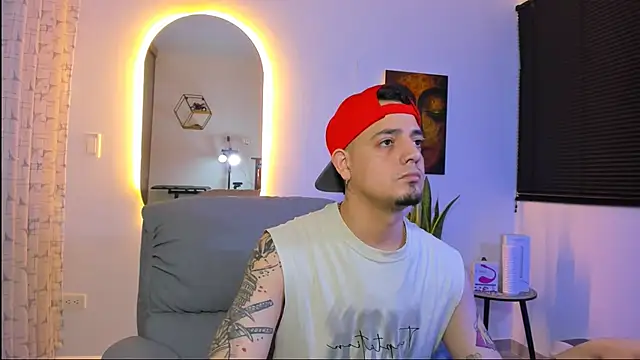 Snapshot of alejandro_calderon1 chatting on March 2026 05:13:02 AM alejandro calderon1 online show from March 2026 05:13:02 AM