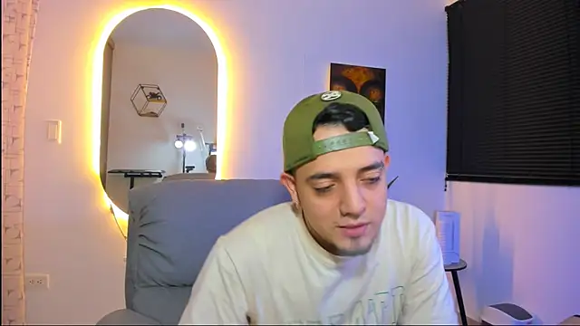 Snapshot of alejandro_calderon1 chatting on March 2026 04:49:02 AM alejandro calderon1 online show from March 2026 04:49:02 AM