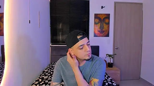 Snapshot of alejandro_calderon1 chatting on March 2026 06:17:02 AM alejandro calderon1 online show from March 2026 06:17:02 AM