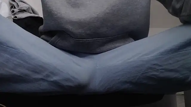 Snapshot of herver67 chatting on February 2026 04:26:01 PM herver67 online show from February 2026 04:26:01 PM