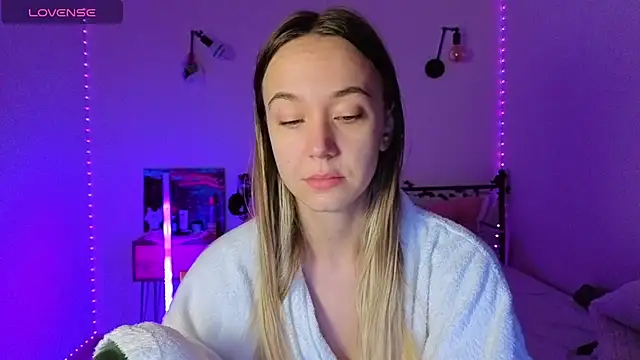 Snapshot of SexyCocobutt chatting on October 2025 07:18:01 AM SexyCocobutt online show from October 2025 07:18:01 AM