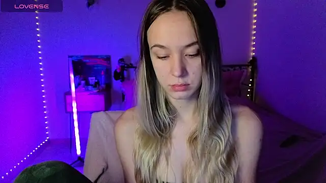 Snapshot of SexyCocobutt chatting on November 2025 08:17:02 AM SexyCocobutt online show from November 2025 08:17:02 AM