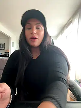 MeghanXO online show from November 2025 02:34:02 PM