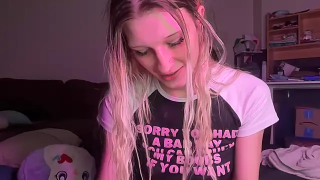 Snapshot of kittyxexx chatting on June 2026 02:49:01 AM kittyxexx online show from June 2026 02:49:01 AM
