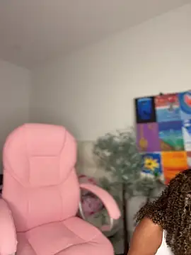stormyy  online show from April 2026 01:01:01 AM