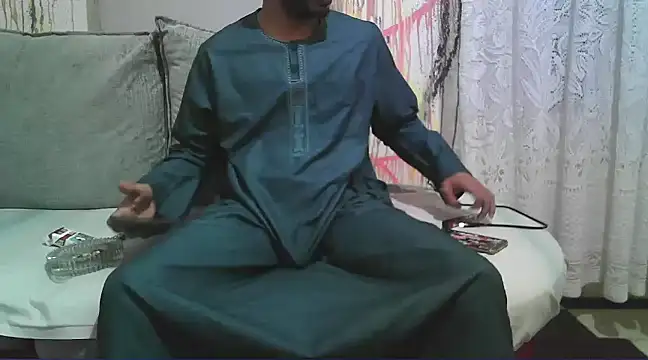 Snapshot of foxsanSs chatting on January 2025 04:04:01 AM foxsanSs online show from January 2025 04:04:01 AM