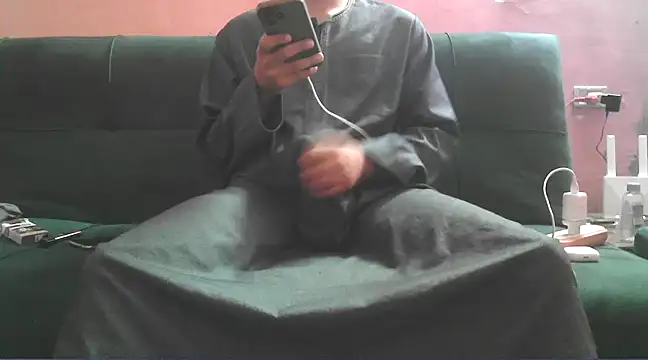 Snapshot of foxsanSs chatting on February 2025 12:17:01 AM foxsanSs online show from February 2025 12:17:01 AM