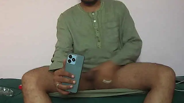 Snapshot of foxsanSs chatting on September 2025 03:51:01 AM foxsanSs online show from September 2025 03:51:01 AM