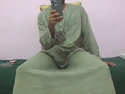 Snapshot of foxsanSs chatting on November 2025 11:26:01 PM foxsanSs online show from November 2025 11:26:01 PM