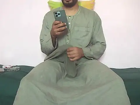 Snapshot of foxsanSs chatting on November 2025 11:10:02 AM foxsanSs online show from November 2025 11:10:02 AM