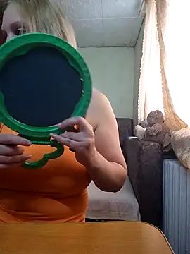 Snapshot of BustyBlond chatting on November 2025 07:50:01 AM BustyBlond online show from November 2025 07:50:01 AM