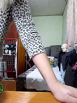 BustyBlond online show from December 2025 05:24:02 AM