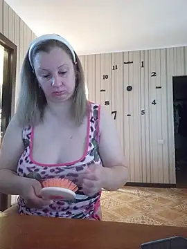 BustyBlond online show from August 2026 04:48:01 AM