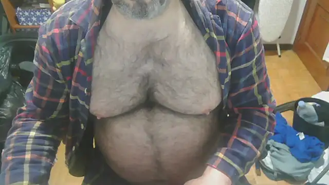 Snapshot of mikeyhotbear chatting on December 2024 07:28:01 AM mikeyhotbear online show from December 2024 07:28:01 AM