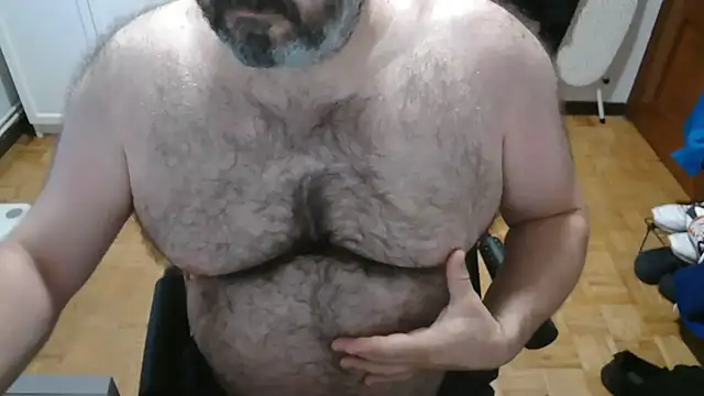 mikeyhotbear online show from July 2026 05:12:02 AM