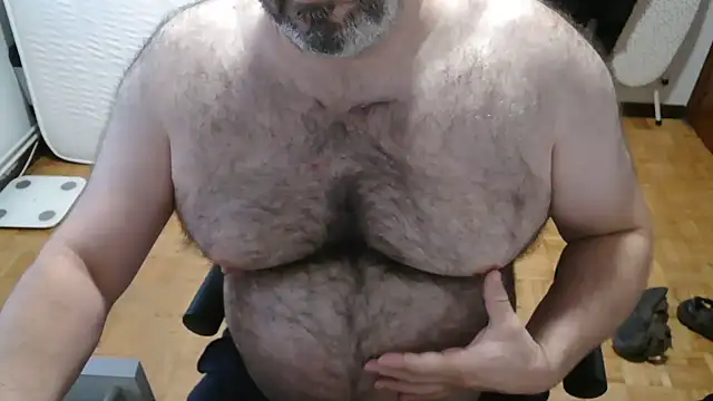 mikeyhotbear online show from August 2026 05:31:02 AM