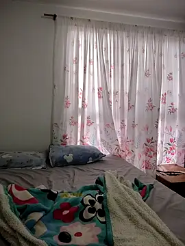 Snapshot of SAT--SU_U chatting on December 2025 08:25:01 PM SAT--SU U online show from December 2025 08:25:01 PM