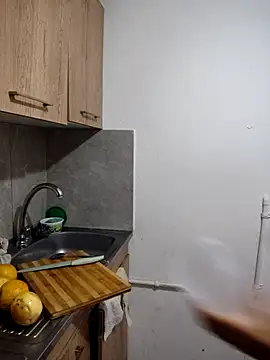 Snapshot of SAT--SU_U chatting on December 2025 06:14:03 PM SAT--SU U online show from December 2025 06:14:03 PM