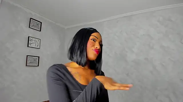 Snapshot of Emattaylor chatting on December 2025 11:03:02 AM Emattaylor online show from December 2025 11:03:02 AM