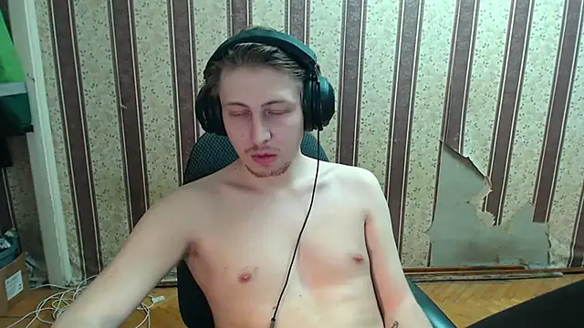 Snapshot of darienlarge chatting on October 2025 05:21:02 PM darienlarge online show from October 2025 05:21:02 PM