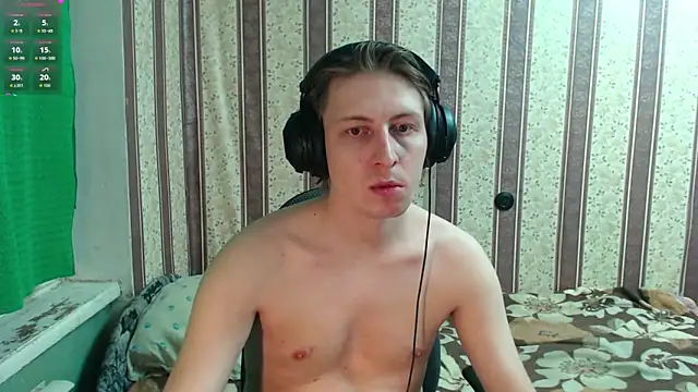 Snapshot of darienlarge chatting on October 2025 08:07:01 PM darienlarge online show from October 2025 08:07:01 PM