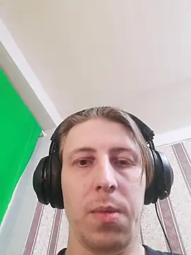 Snapshot of darienlarge chatting on October 2025 04:46:01 PM darienlarge online show from October 2025 04:46:01 PM