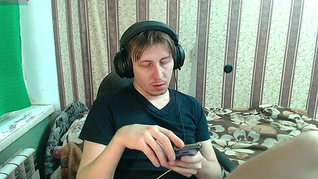 darienlarge online show from November 2025 12:16:02 PM