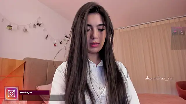 Alexandra ra online show from October 2025 08:06:02 PM