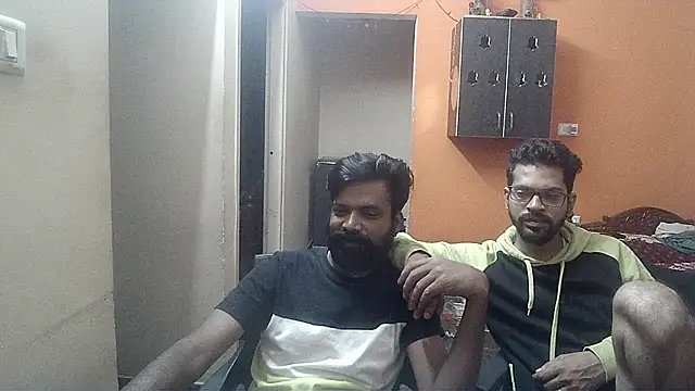 Snapshot of Indiaguy4u chatting on December 2024 06:29:01 PM Indiaguy4u online show from December 2024 06:29:01 PM