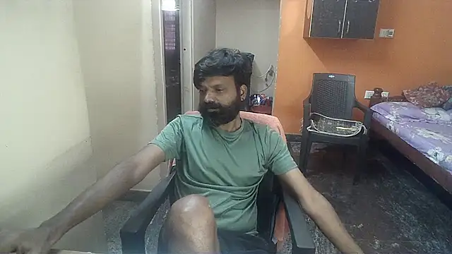 Snapshot of Indiaguy4u chatting on January 2025 05:54:01 AM Indiaguy4u online show from January 2025 05:54:01 AM