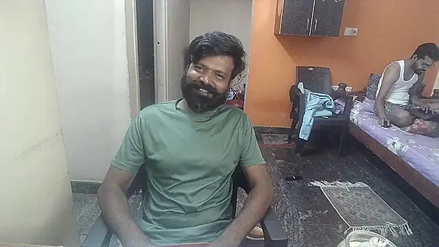 Snapshot of Indiaguy4u chatting on January 2025 05:05:01 PM Indiaguy4u online show from January 2025 05:05:01 PM