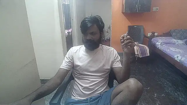 Snapshot of Indiaguy4u chatting on January 2025 06:06:01 AM Indiaguy4u online show from January 2025 06:06:01 AM