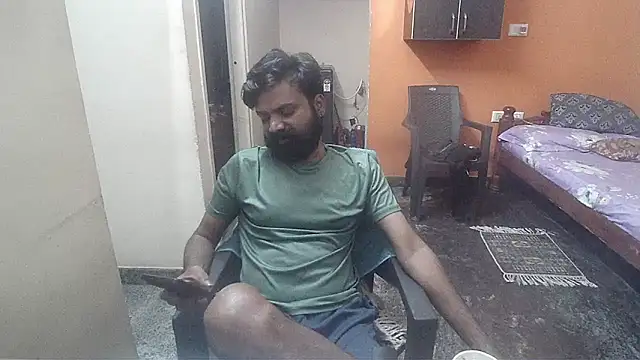 Snapshot of Indiaguy4u chatting on January 2025 01:29:01 PM Indiaguy4u online show from January 2025 01:29:01 PM