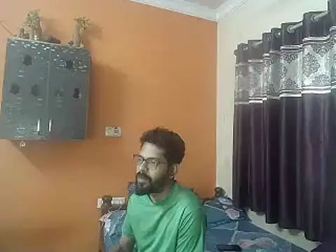 Snapshot of Indiaguy4u chatting on February 2025 07:57:02 AM Indiaguy4u online show from February 2025 07:57:02 AM