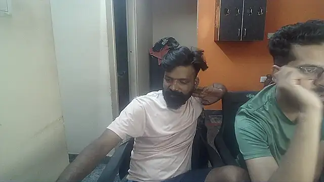 Snapshot of Indiaguy4u chatting on February 2025 05:10:02 PM Indiaguy4u online show from February 2025 05:10:02 PM