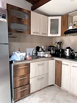 Snapshot of shelby_kutter chatting on October 2025 04:09:01 PM shelby kutter online show from October 2025 04:09:01 PM