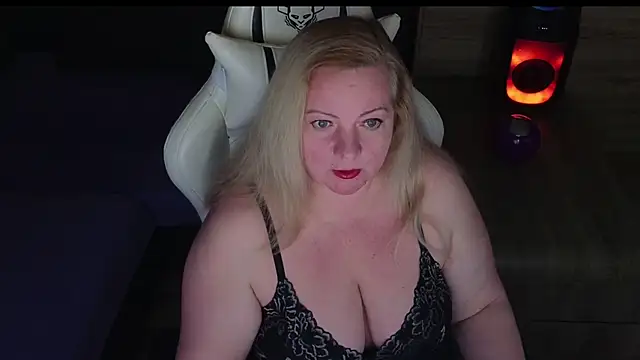 MolligSpielle online show from April 2026 07:31:01 PM
