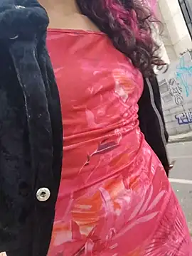 Snapshot of _Laary chatting on November 2025 08:11:02 PM Laary online show from November 2025 08:11:02 PM