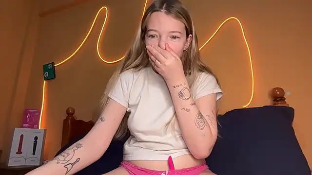 -veranito- online show from September 2025 09:07:02 PM