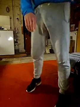 Snapshot of PassiveStute25 chatting on January 2026 11:42:01 PM PassiveStute25 online show from January 2026 11:42:01 PM