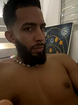 Alessandro  Rossi online show from November 2025 07:12:01 PM