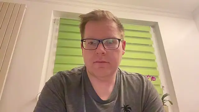 Snapshot of AnnualSunrise chatting on January 2025 07:51:02 PM AnnualSunrise online show from January 2025 07:51:02 PM