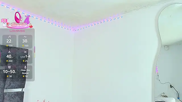 Natasharuso online show from October 2025 11:33:02 AM