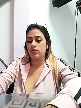 Latina sexy1 online show from February 2025 04:39:02 PM