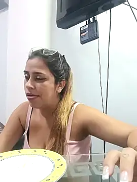 Latina sexy1 online show from February 2025 03:40:01 PM