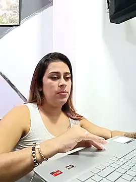 Snapshot of Latina_sexy1 chatting on March 2025 01:45:01 PM Latina sexy1 online show from March 2025 01:45:01 PM